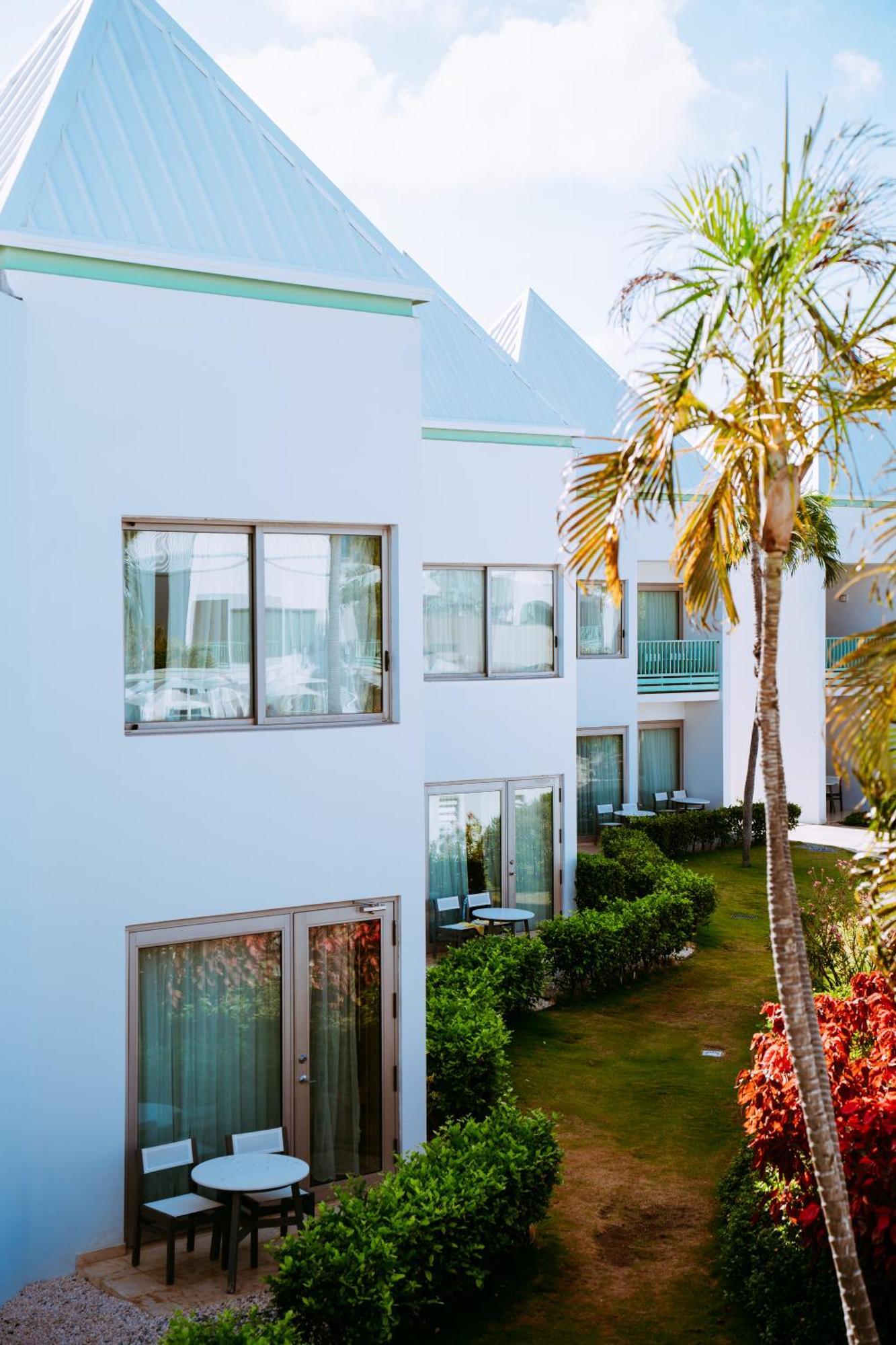 The Mill Resort And Suites Palm Beach Exterior foto