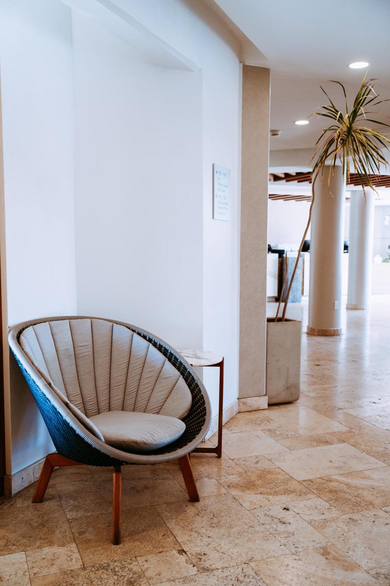 The Mill Resort And Suites Palm Beach Exterior foto